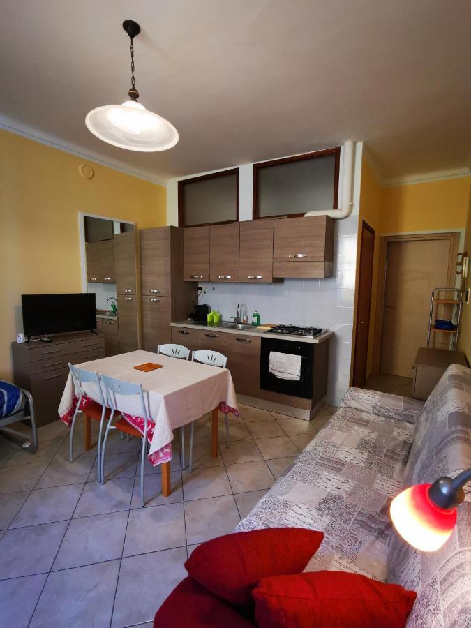 Torres Rojas Apartment Ivrea Luaran gambar