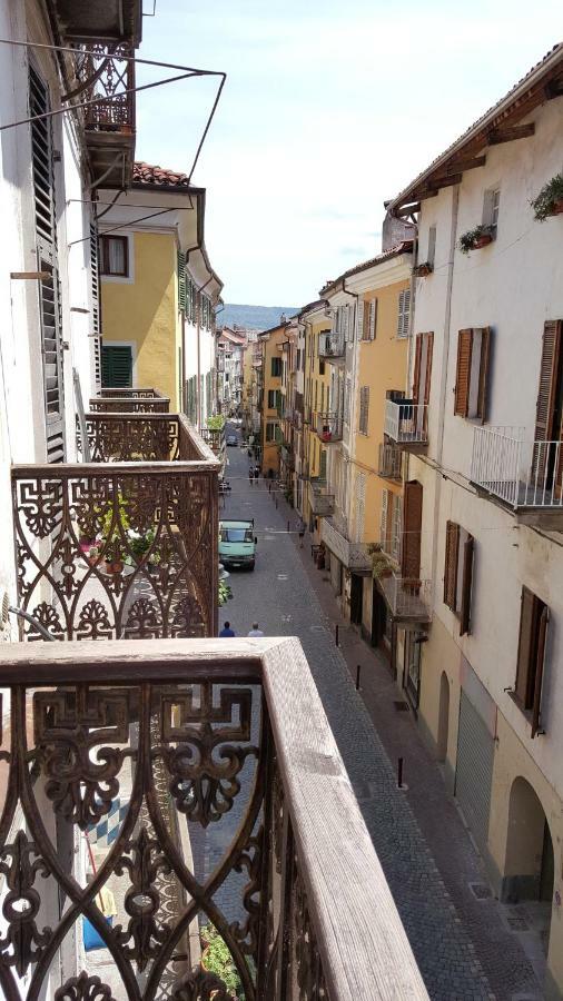 Torres Rojas Apartment Ivrea Luaran gambar